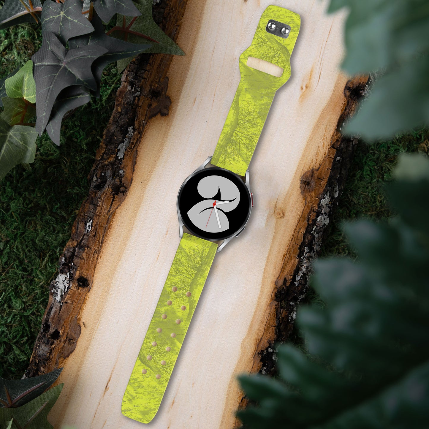 Realtree Fishing HD Watchband for Samsung, Garmin, Fossil, and More for Samsung, Garmin, Fossil, and More