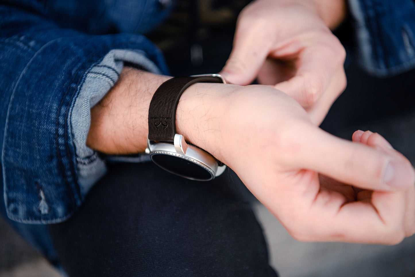 Realtree Leather  Watchband for Samsung, Garmin, Fossil, and More for Samsung, Garmin, Fossil, and More