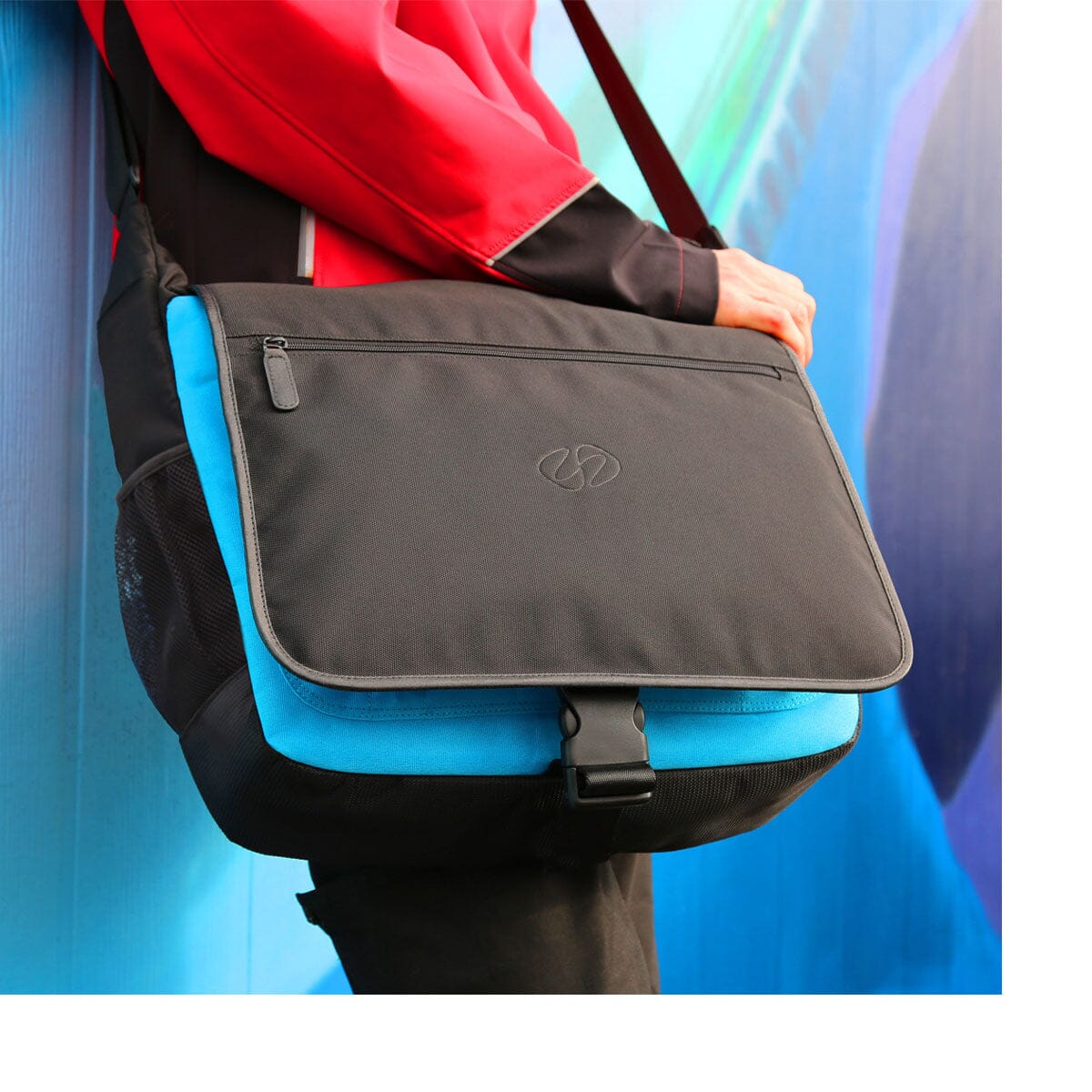 Universal Messenger Bag